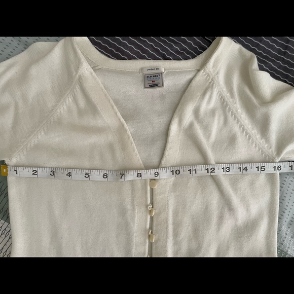 OldNavy Perfect Fit Womens Beige Long Sleeve Button Down Cardigan Sweater - Picture 14 of 16